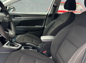 Hyundai Elantra Basico