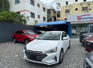 Hyundai Elantra Basico