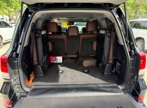 Toyota Land Cruiser VXR