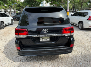 Toyota Land Cruiser VXR