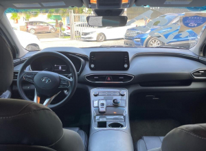 Hyundai Santa Fe SE