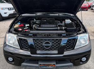 Nissan Frontier SV