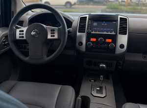 Nissan Frontier SV
