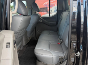 Nissan Frontier SV