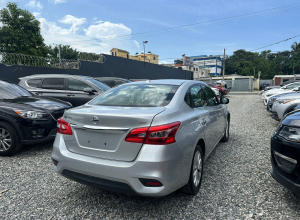 Nissan Sentra SV