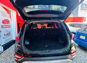 Hyundai Santa Fe SE
