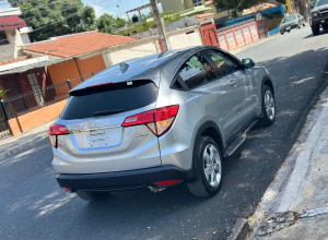 Honda CR-V LX