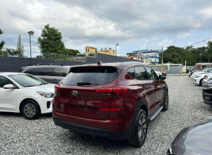 Hyundai Tucson SE