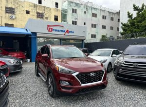 Hyundai Tucson SE