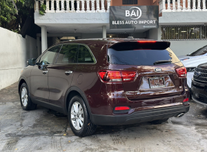 Kia Sorento LX