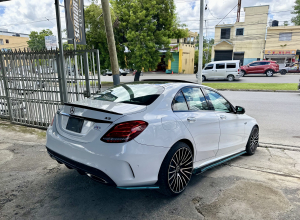 Mercedes-Benz Clase C 300