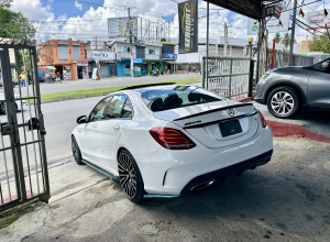 Mercedes-Benz Clase C 300