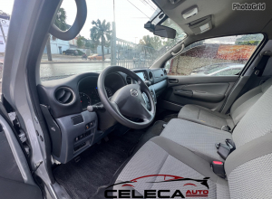Nissan NV 350