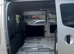 Nissan NV 350