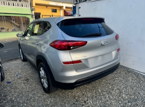Hyundai Tucson SE