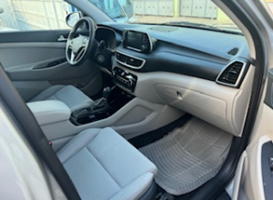 Hyundai Tucson SE