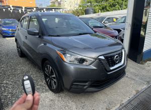 Nissan Kicks SV