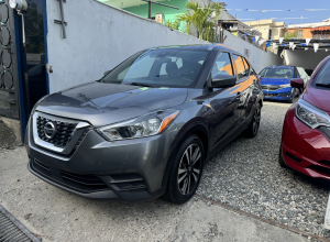 Nissan Kicks SV