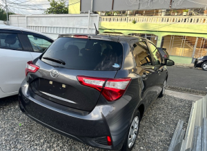 Toyota Vitz Básico