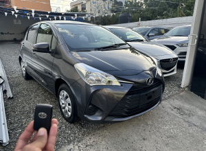 Toyota Vitz Básico