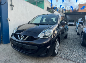 Nissan March Básico