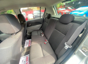 Daihatsu Sirion Básico