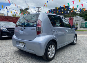 Daihatsu Sirion Básico
