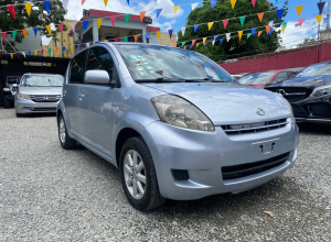 Daihatsu Sirion Básico