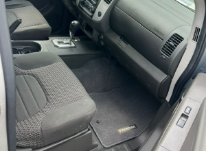 Nissan Frontier SV