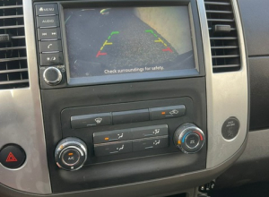 Nissan Frontier SV