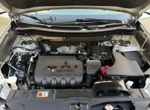 Mitsubishi Outlander Básico