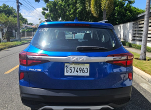 Kia Seltos EX