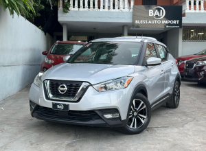 Nissan Kicks SV