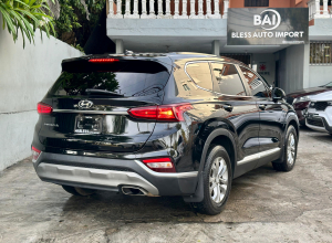Hyundai Santa Fe SE