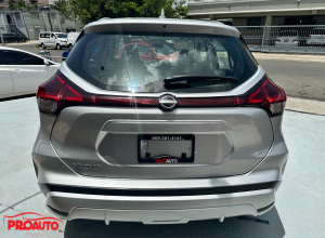 Nissan Kicks SV