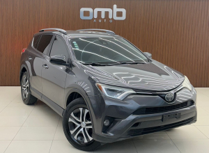 Toyota RAV4 LE