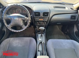 Nissan Sentra B15