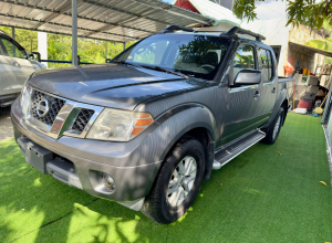 Nissan Frontier SV