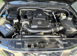 Nissan Frontier SV