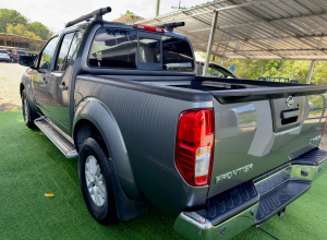 Nissan Frontier SV