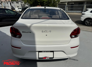 Kia Soluto Basico
