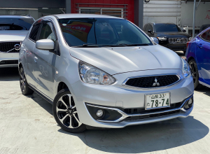 Mitsubishi Mirage ES