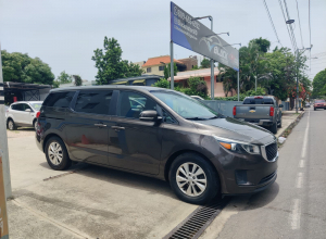Kia Sedona LX