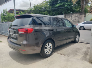Kia Sedona LX