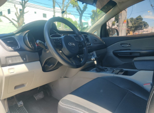 Kia Sedona LX