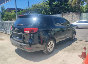 Kia Sedona LX