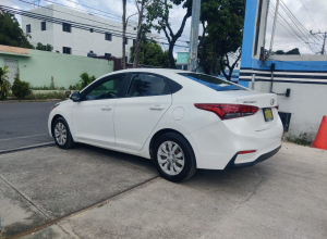 Hyundai Accent SE