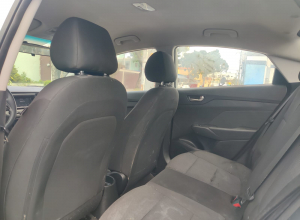 Hyundai Accent SE