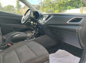 Hyundai Accent SE