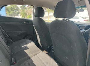 Hyundai Accent SE